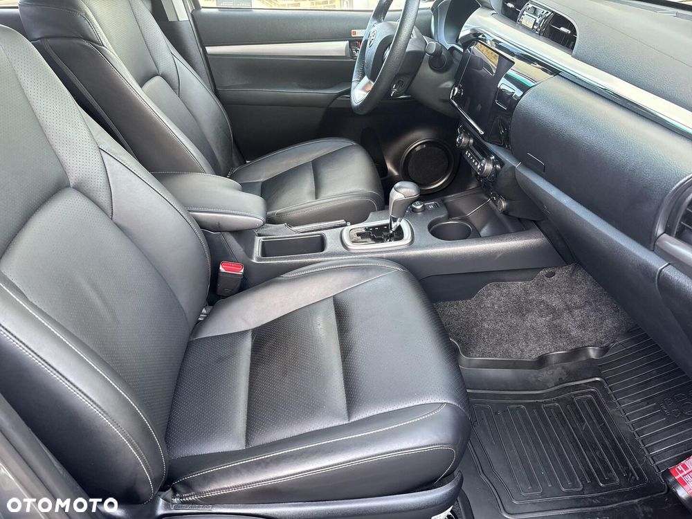 Toyota Hilux 2.8 D-4D mHEV Double Cab Executive 4x4 - 16