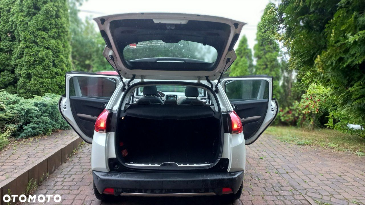 Peugeot 2008 1.6 e-HDi Allure S&S - 29
