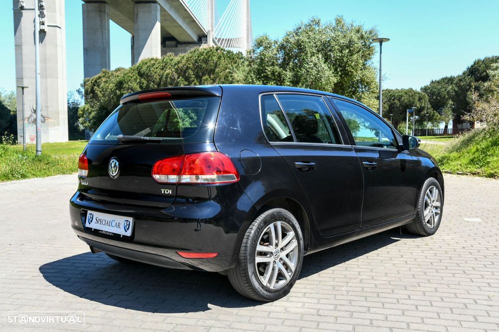 VW Golf 1.6 TDi Confortline DSG - 5