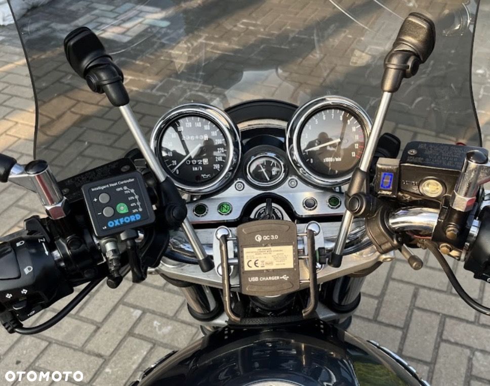 Suzuki GSX - 7
