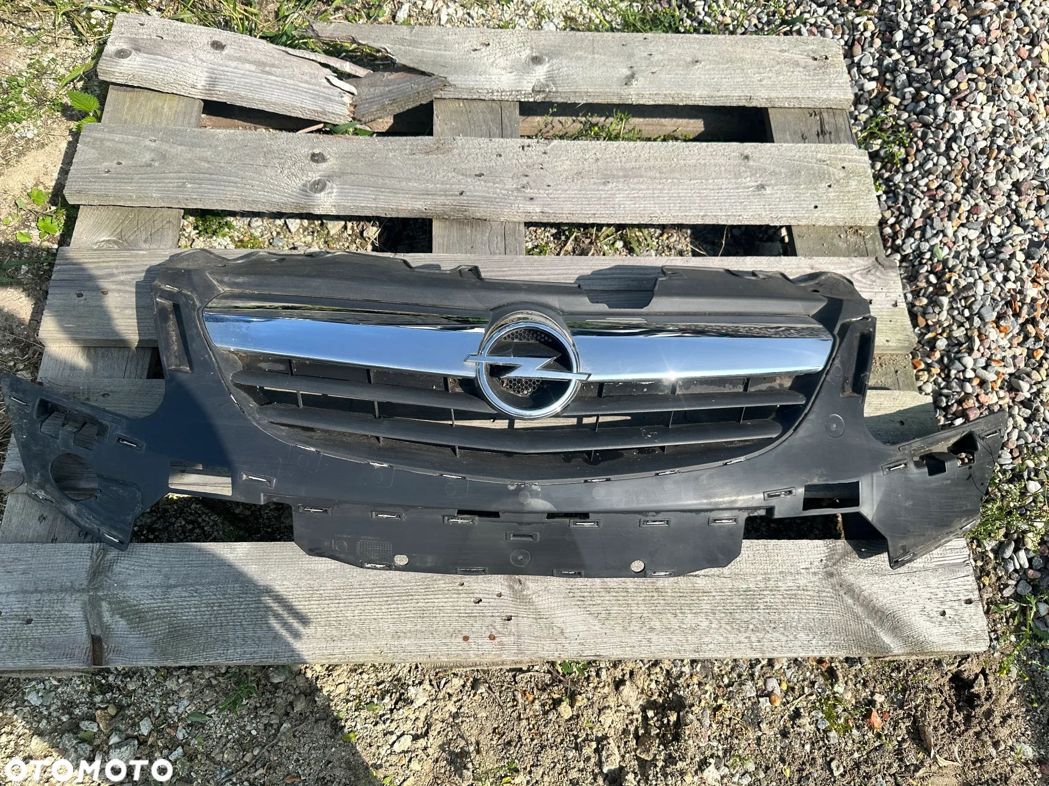 CORSA D GRILL ATRAPA ZDERZAKA - 1