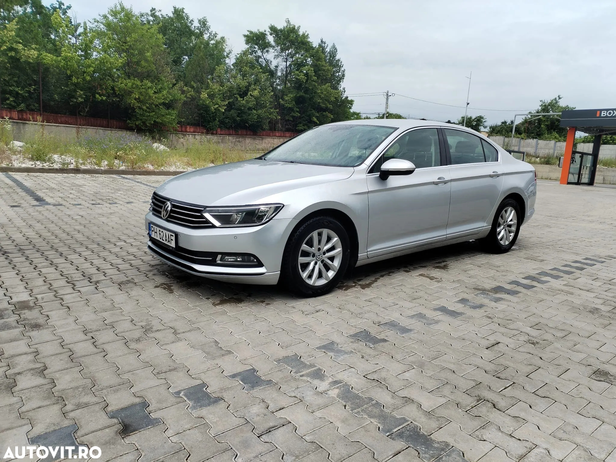 Volkswagen Passat Variant 2.0 TDI (BlueMotion Technology) Highline - 3