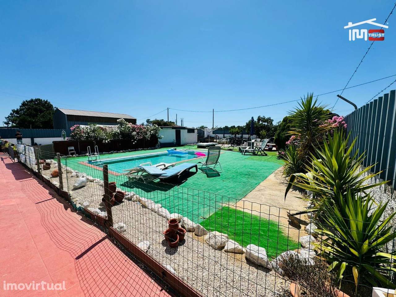 Moradia T5 Inserida num Lote 1100m2 com Piscina - Quinta do Anjo - Grande imagem: 2/38