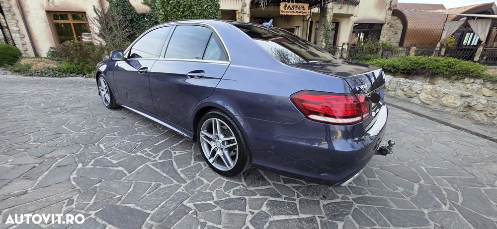 Mercedes-Benz E - 31