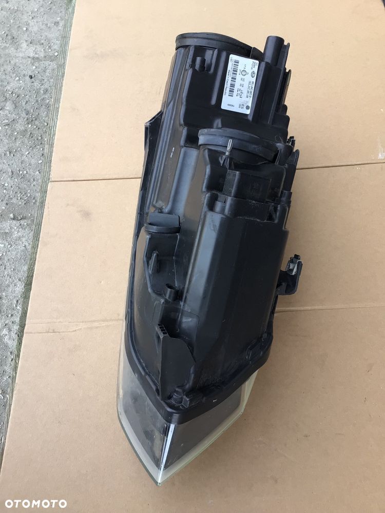 Lampa przednia lewa VW Polo 6R - 5