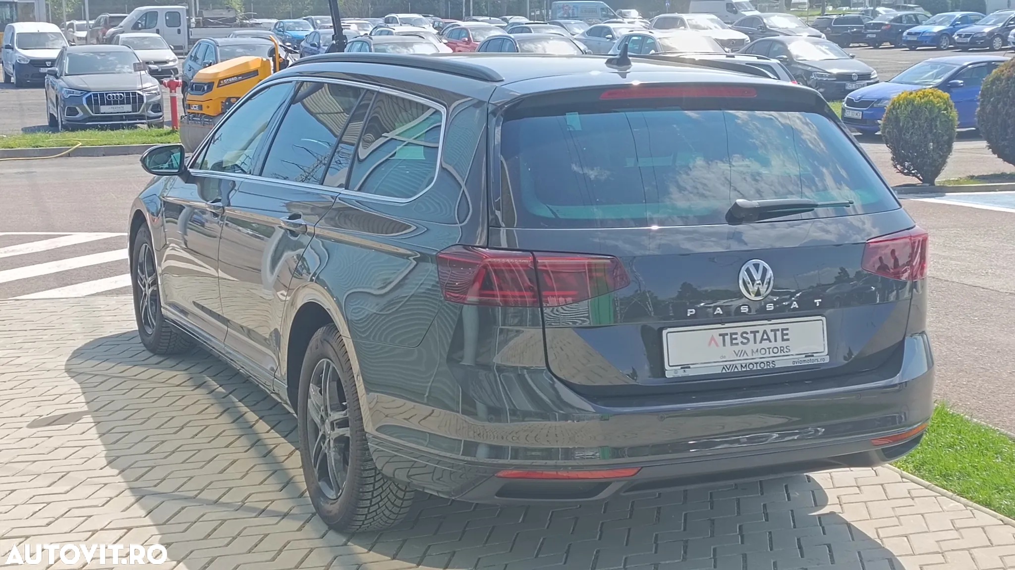 Volkswagen Passat Variant 2.0 TDI DSG Business - 8