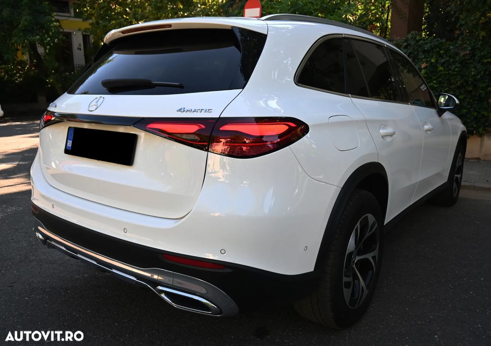 Mercedes-Benz GLC 300 e 4MATIC PHEV - 10
