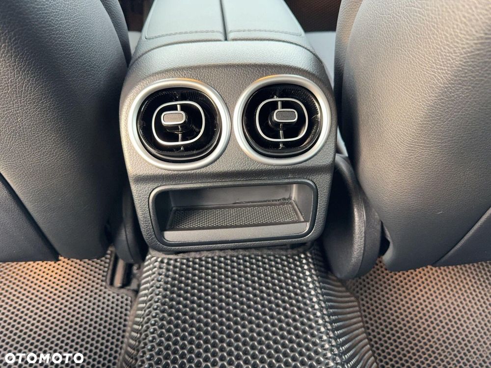 Mercedes-Benz Klasa C - 21