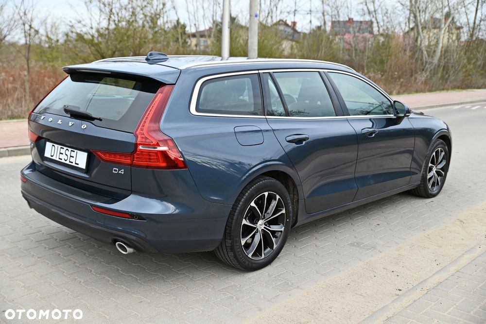 Volvo V60 D4 Geartronic Momentum Pro - 13