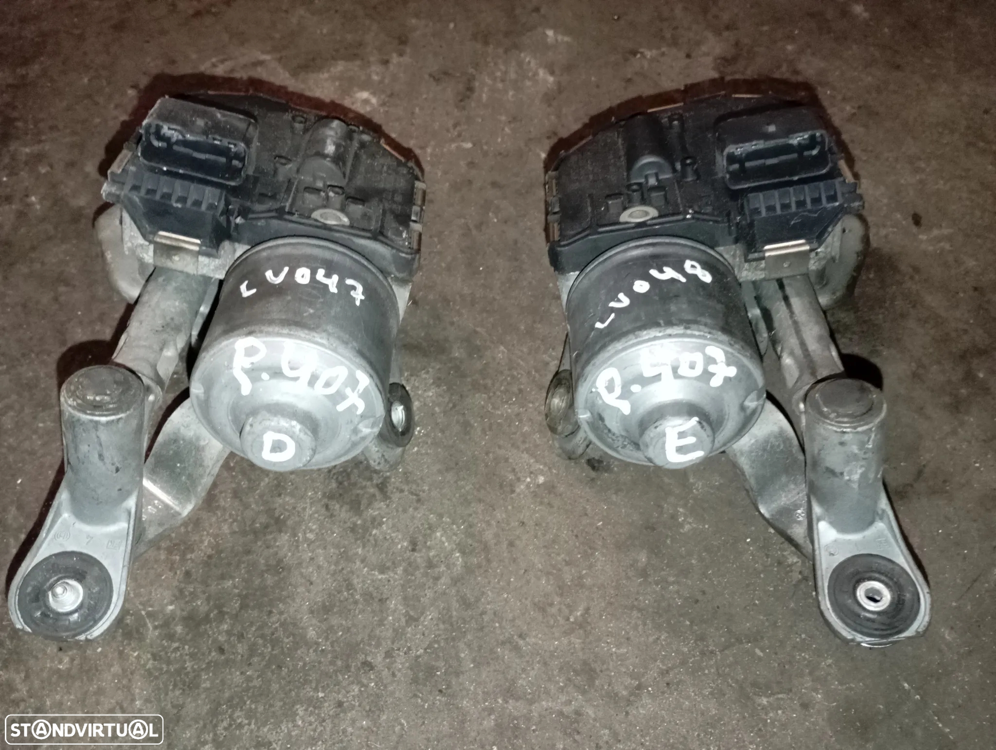 PEUGEOT 407 MOTOR LIMPA VIDROS FRENTE - LV047 LV048 - 2