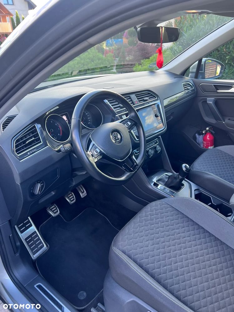 Volkswagen Tiguan - 5