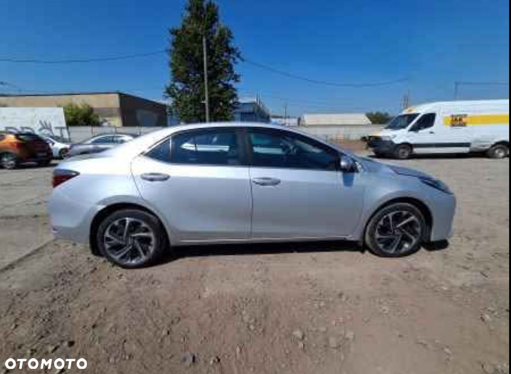 Toyota Corolla 1.6 Prestige - 8