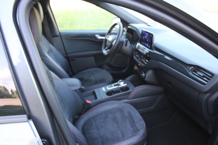 Ford Kuga 2.5P PHEV FWD ST-Line X - 33