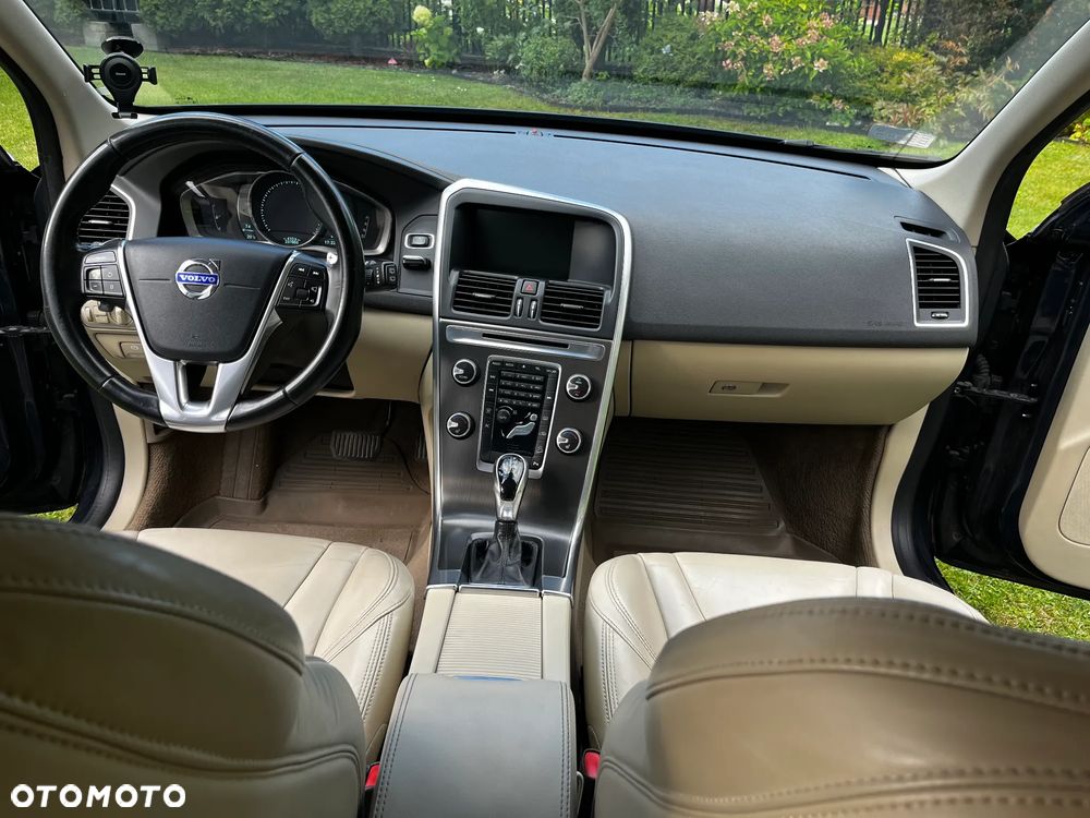 Volvo XC 60 2.4D AWD Summum - 7