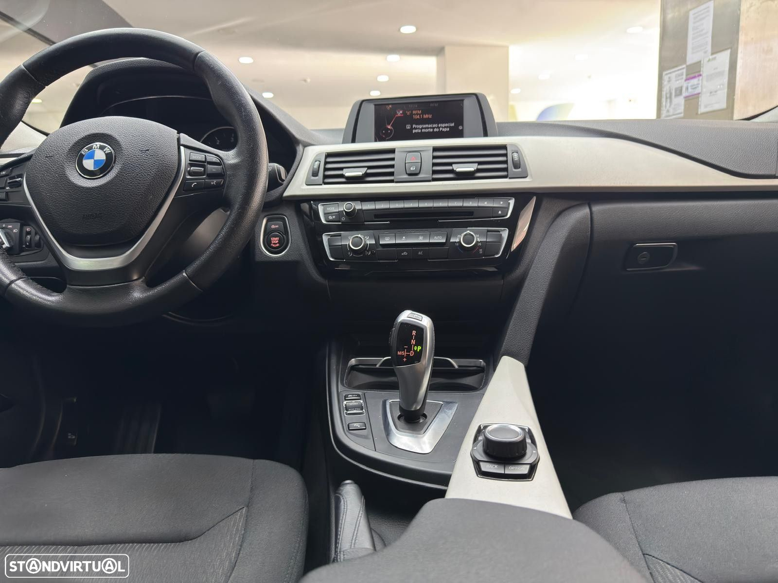 BMW 318 d Line Sport Auto - 24