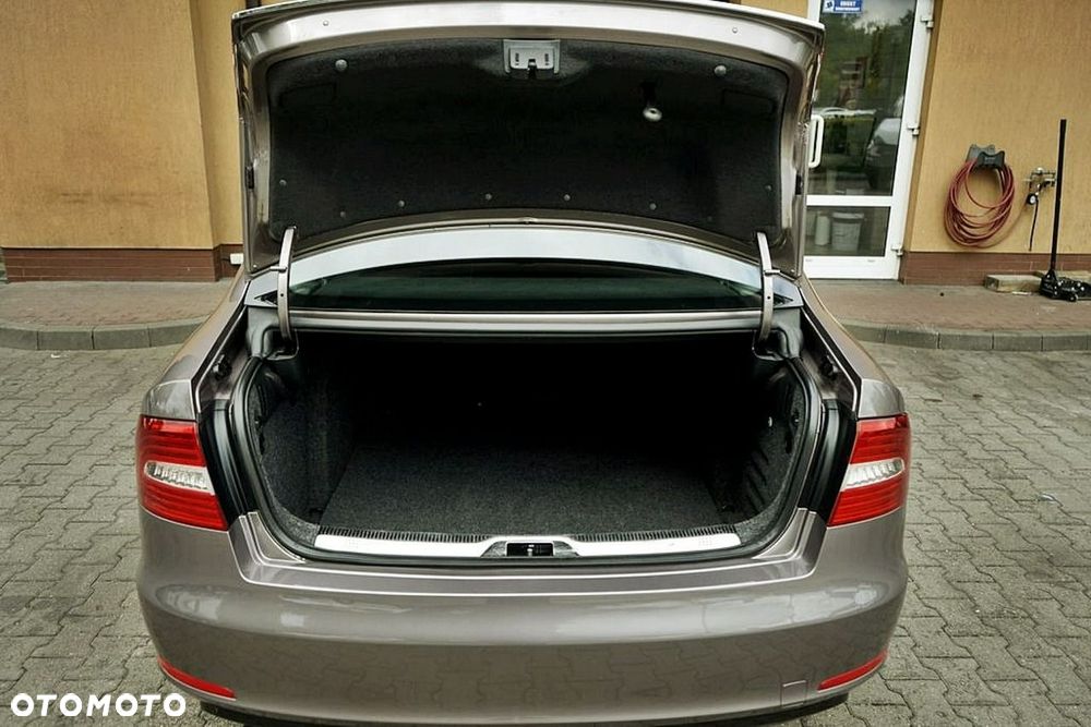 Skoda Superb - 33