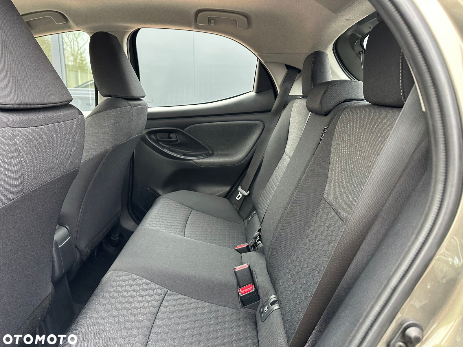 Toyota Yaris - 32