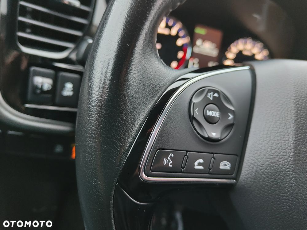 Mitsubishi Outlander 2.0 2WD Invite - 19