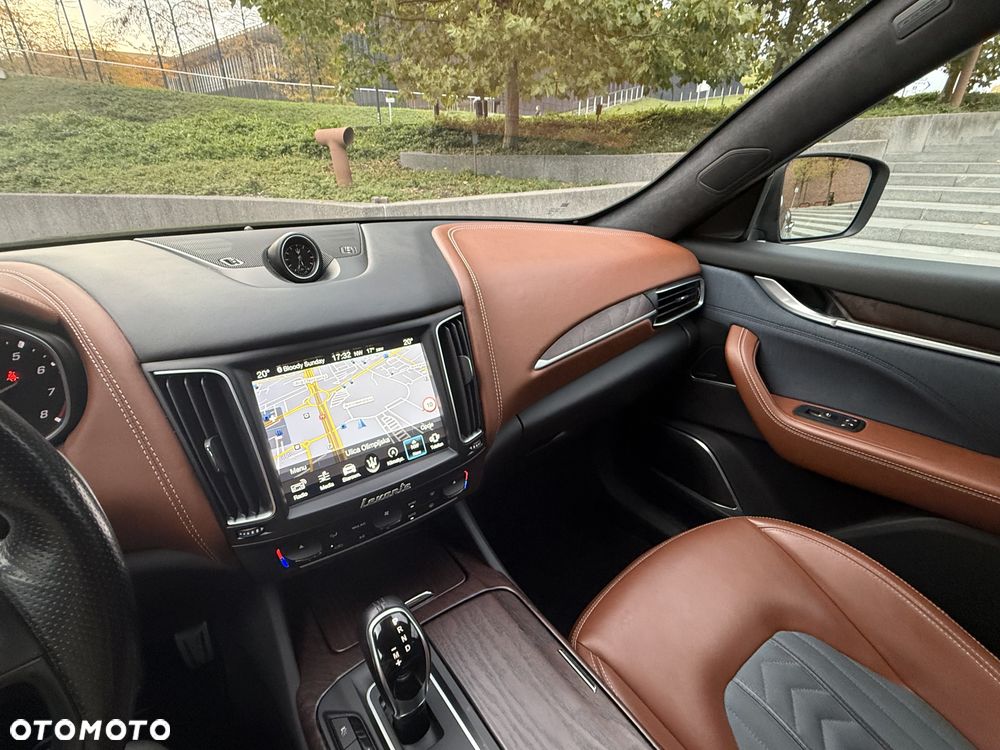 Maserati Levante S Granlusso - 7