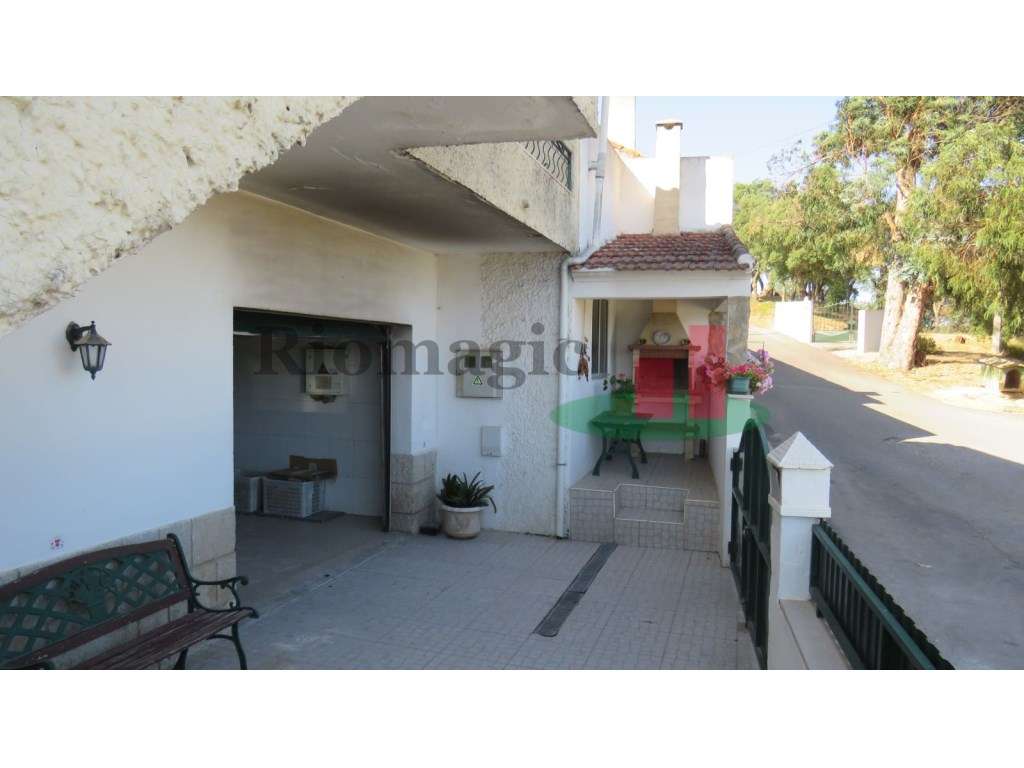 Moradia e Padaria em Rio Maior - Grande imagem: 5/44