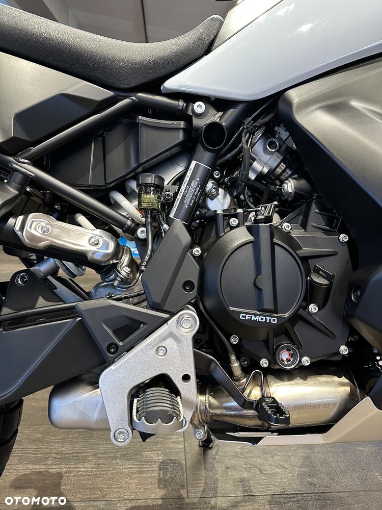 CFMoto 1000 MT-X - 14