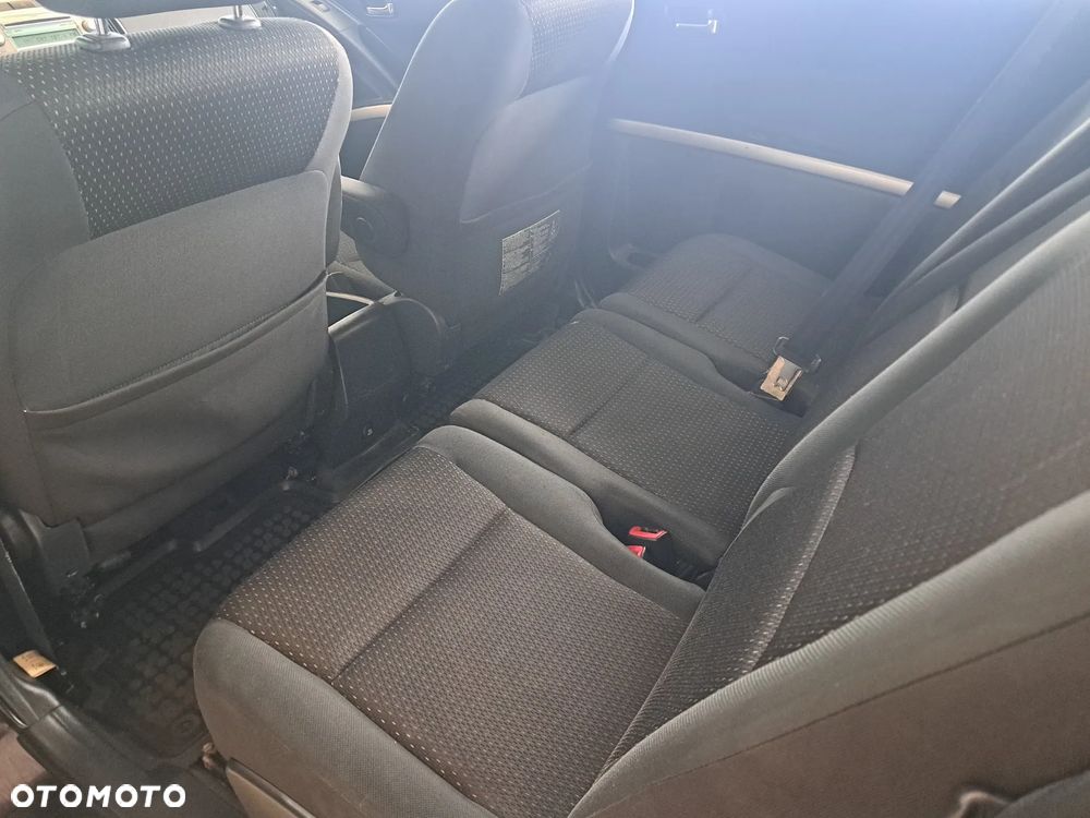 Toyota Corolla Verso 1.6 Premium - 14