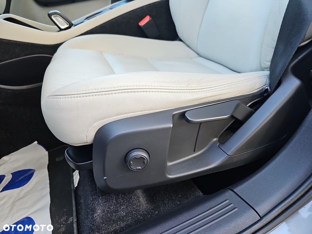Volvo XC 40 - 21