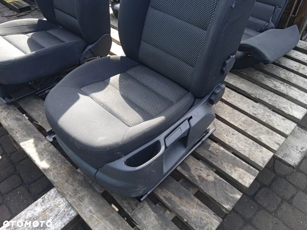 KOMPLET FOTELI PODGRZEWANYCH SKODA OCTAVIA II KOMBI - 8