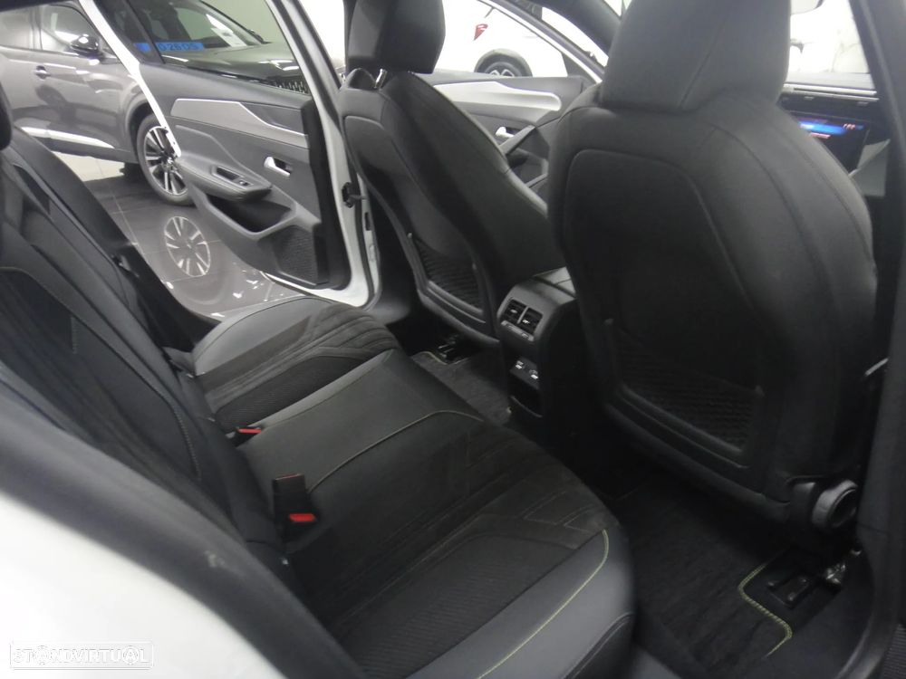 Peugeot 308 180 e-EAT8 GT - 20