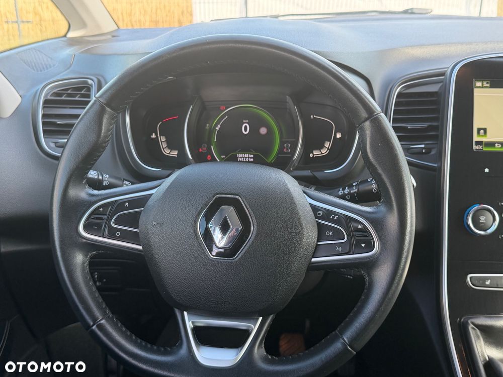 Renault Grand Scenic - 30
