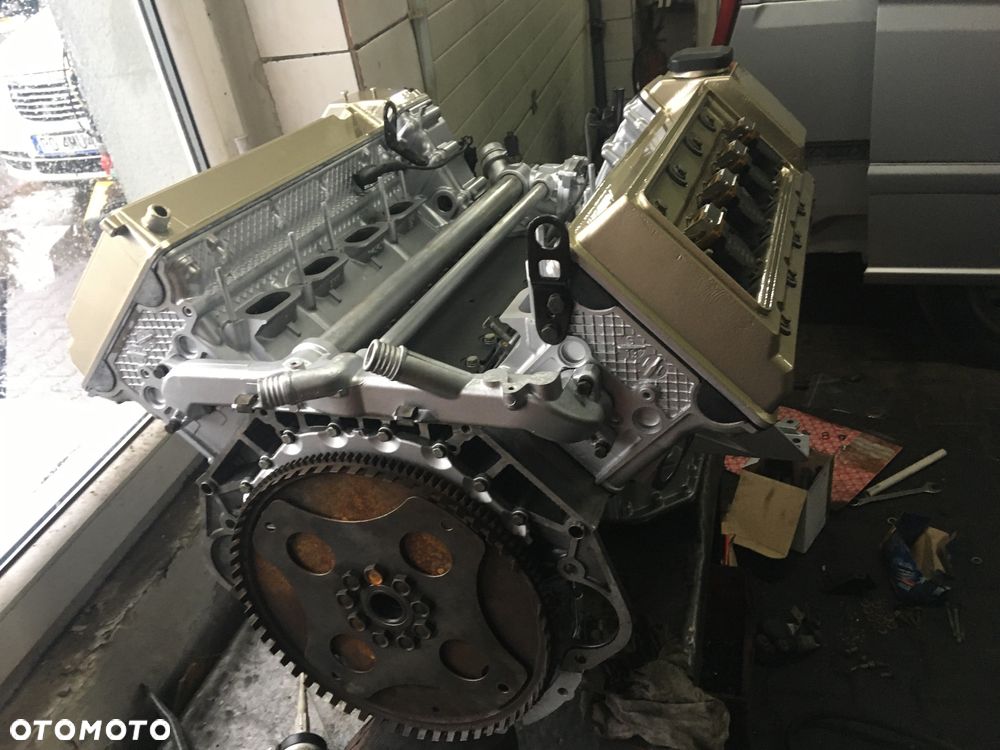 BMW Seria 7 735i - 20