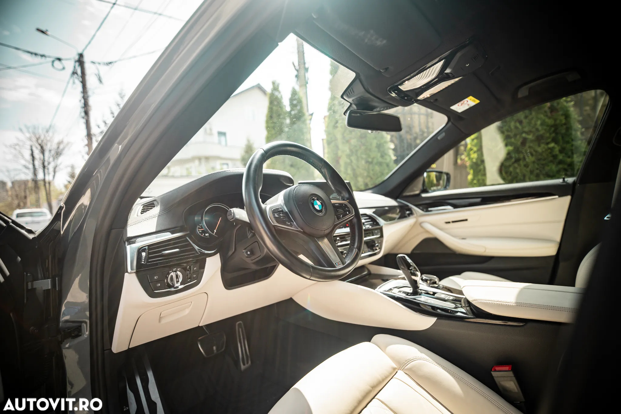 BMW Seria 5 540i xDrive AT - 12