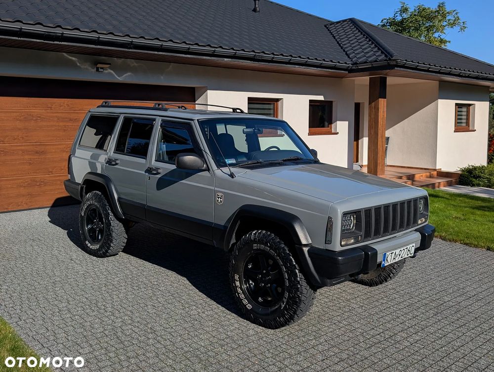 Jeep Cherokee 4.0 - 5