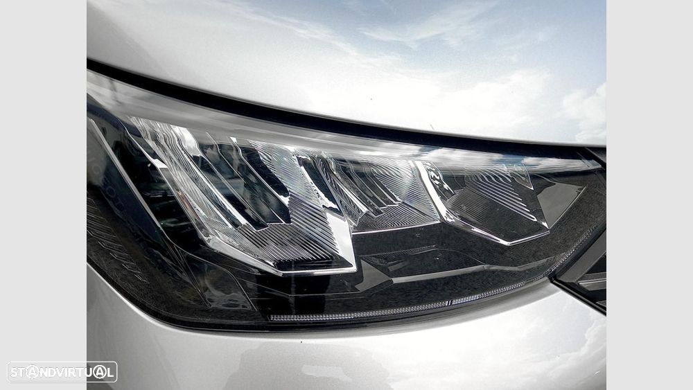 Peugeot 2008 - 9