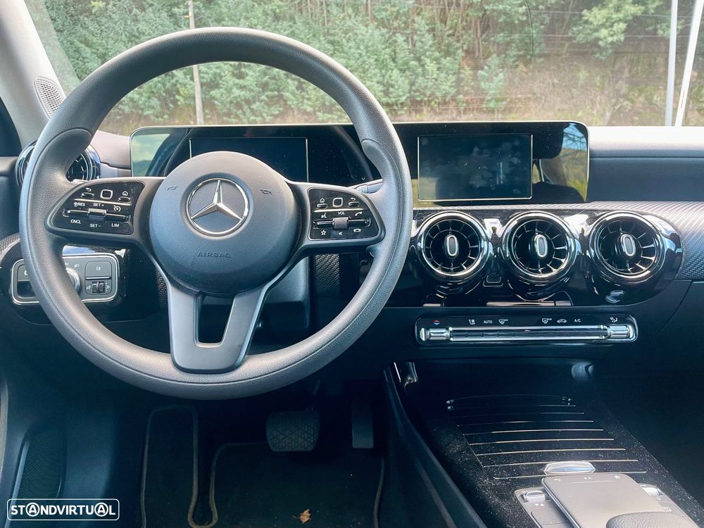 Mercedes-Benz A 180 d 7G-DCT Progressive - 9