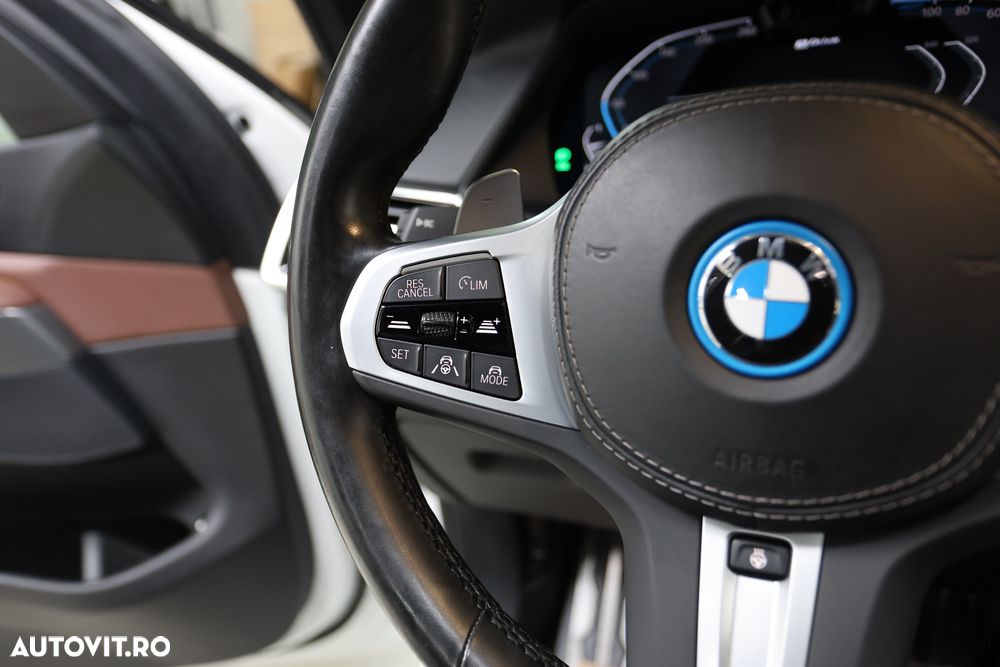 BMW X5 xDrive45e - 21