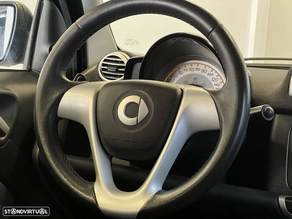Smart ForTwo Coupé 1.0 mhd Passion 71 Softouch - 16