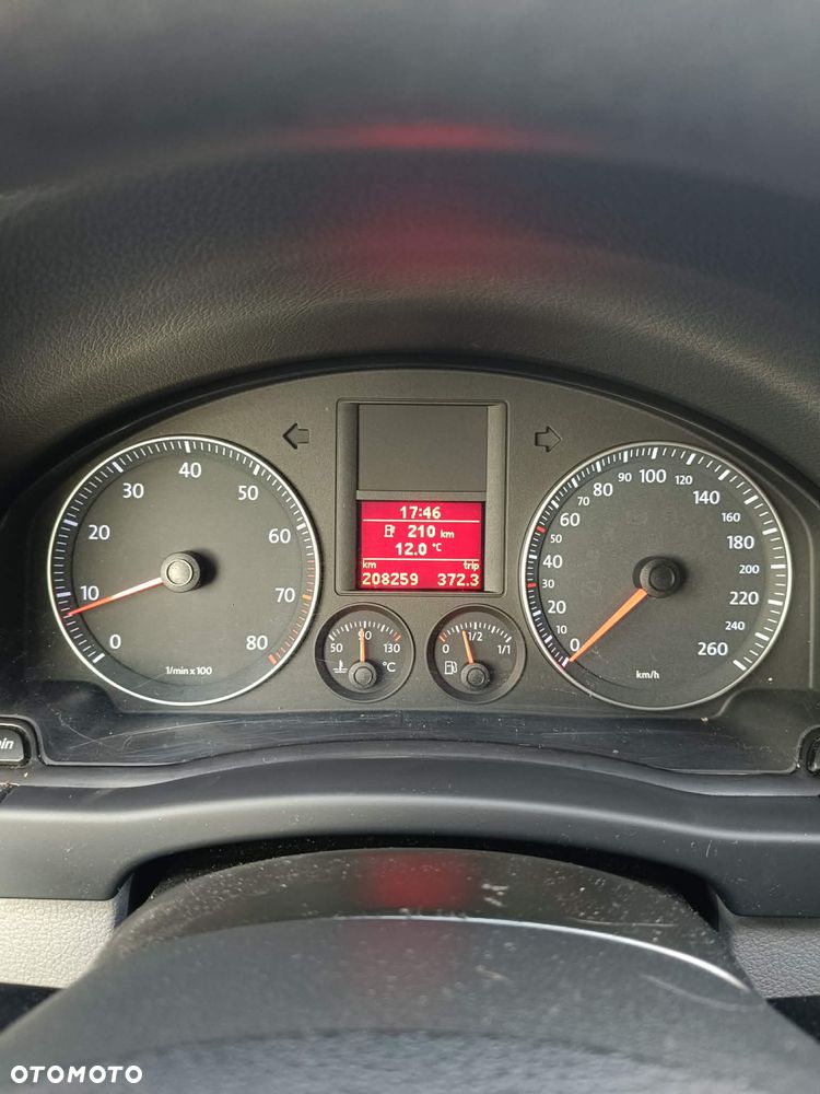 Volkswagen Golf Plus 1.6 FSI Comfortline - 9