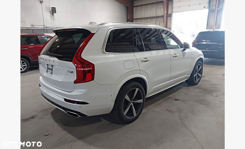 Volvo XC 90 - 6