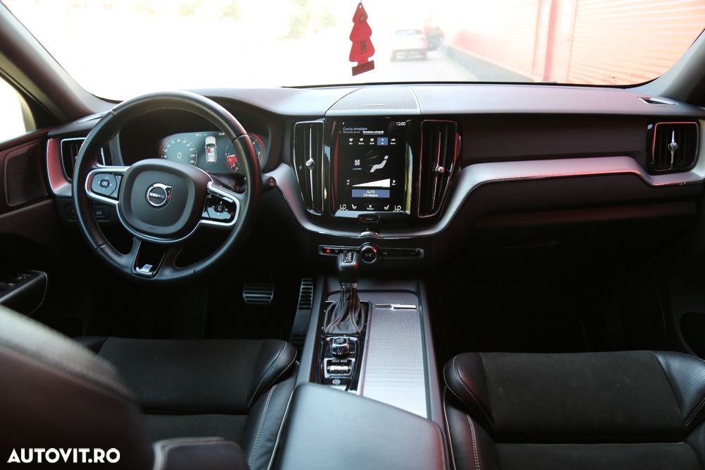 Volvo XC 60 D4 AWD R-Design - 8