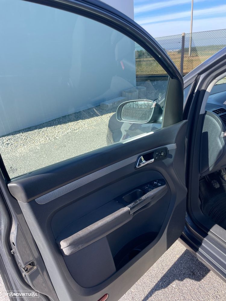 VW Touran 1.9 TDi Conceptline - 9