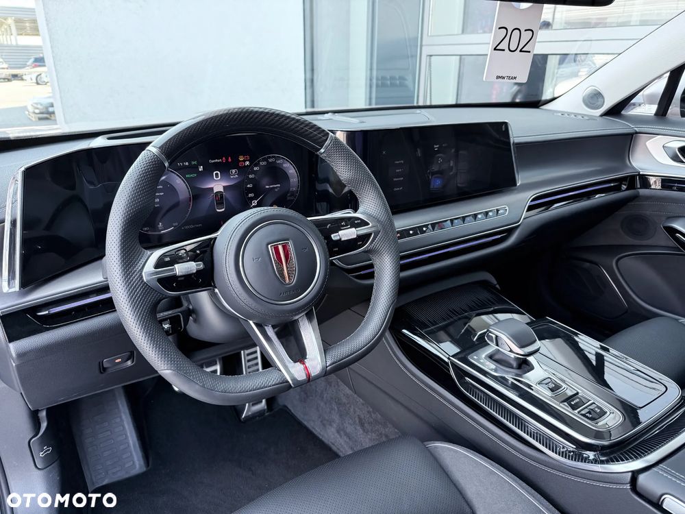 Hongqi H9 - 23