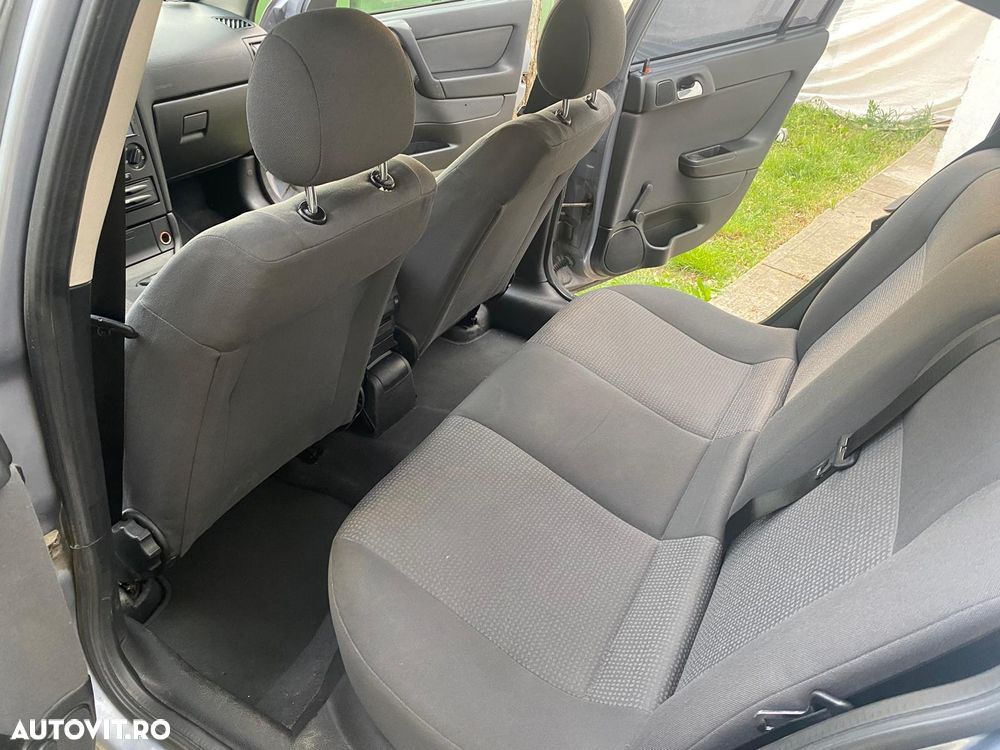 Opel Astra Classic 1.4i - 4