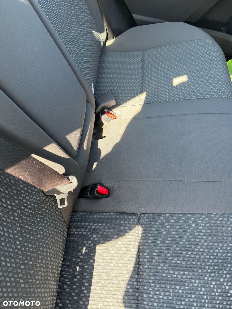 Toyota Corolla 1.6 Comfort - 13