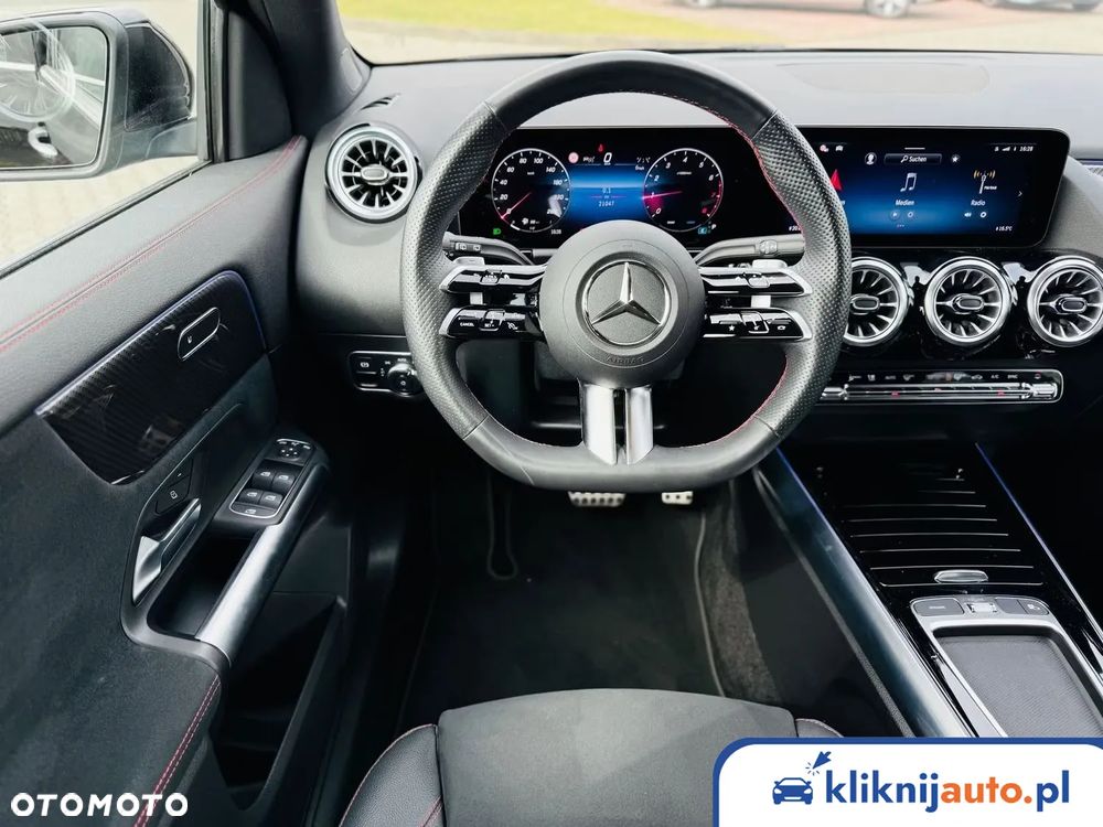 Mercedes-Benz GLA 200 AMG Line - 8