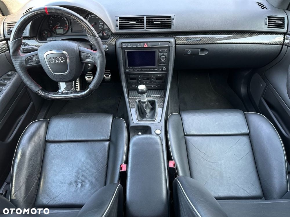 Audi RS4 Avant Avant - 30