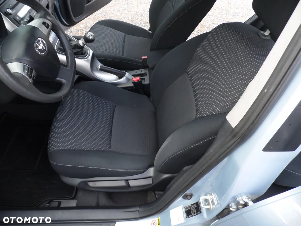 Toyota Auris 1.33 VVT-i Edition - 20