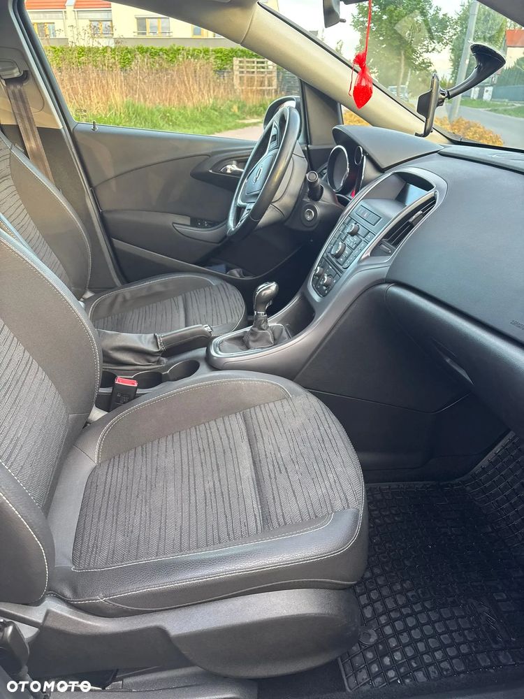 Opel Astra 1.6 EU6 - 6