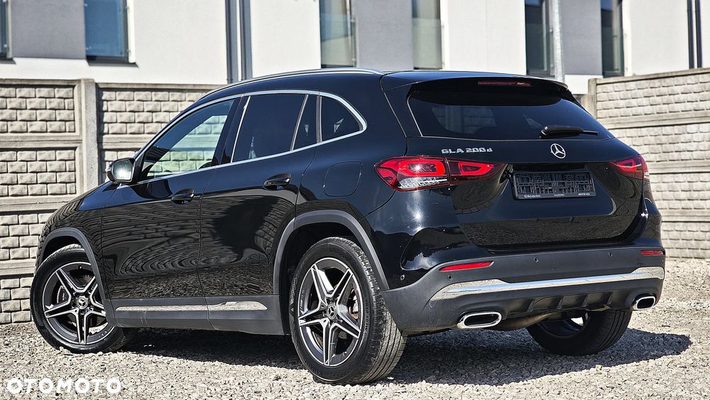 Mercedes-Benz GLA 200 d 8G-DCT AMG Line - 8