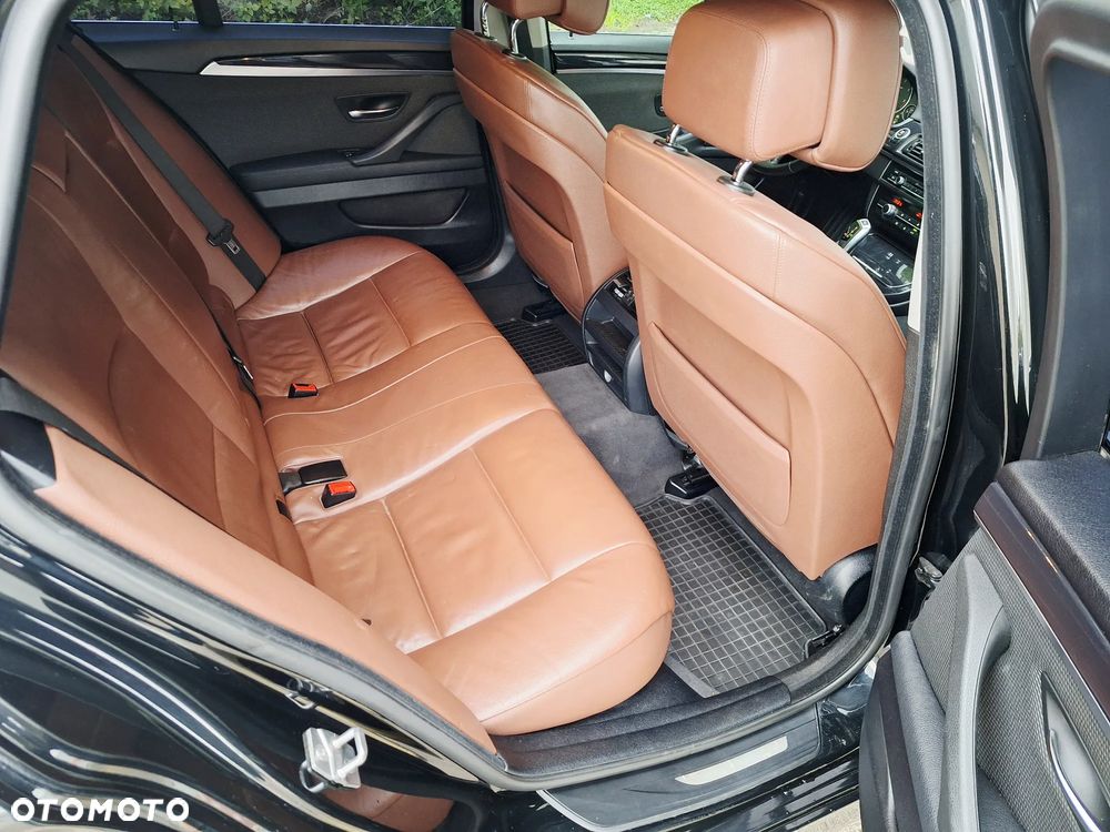 BMW Seria 5 520d - 12